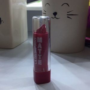 L.A. Colors Matte Lipstick